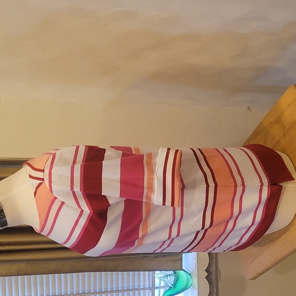 Karen Scott - Picture 2 of 6